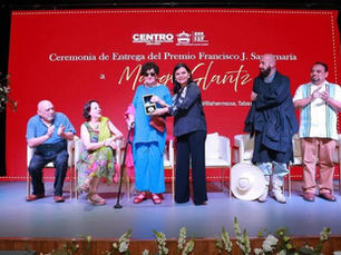 Reconoce Centro la trascendencia literaria de Margo Glantz con Premio Francisco J. Santamaría