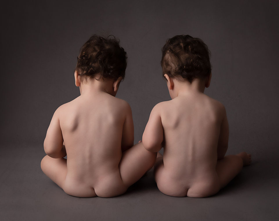 Sydney Hills District Hawkesbury Parramatta sitting twin baby boys