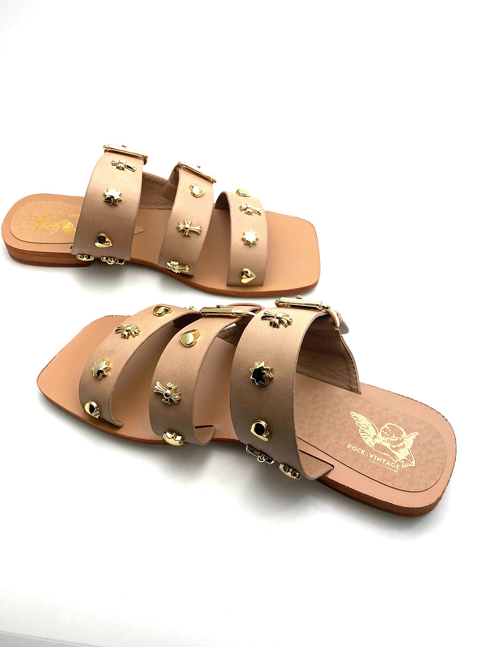Miniatura: Sandalias planas beige con hebillas doradas