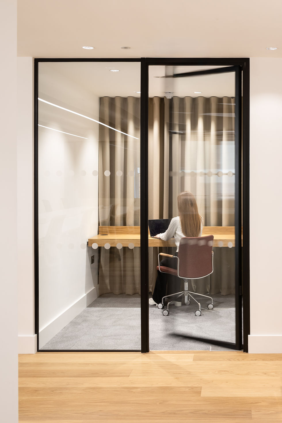 David Valinsky Photography 50 Hans Crescent-30.jpg