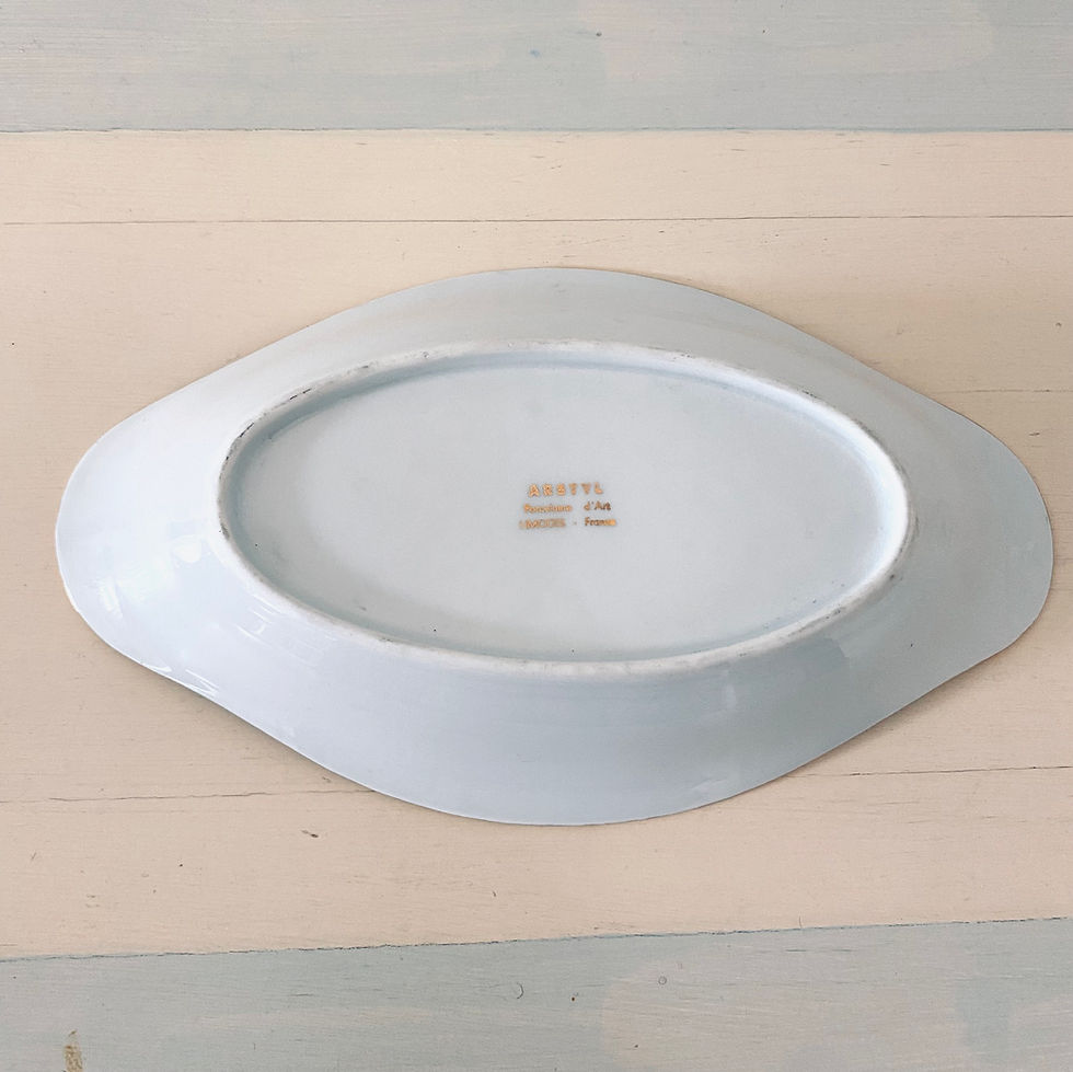 Thumbnail: Limoges 'Arstyle' oval dish with black and gold leaf