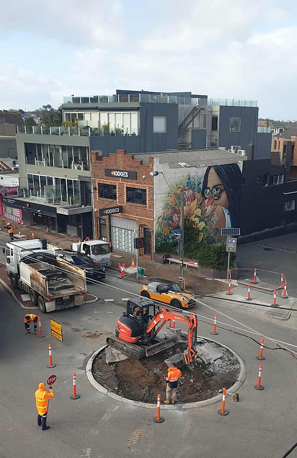 02_Bay Rd-Station St Roundabout_Sandy Village Entry.jpg