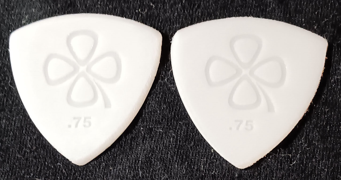 TruGrass .75 mm Triangles two-pack