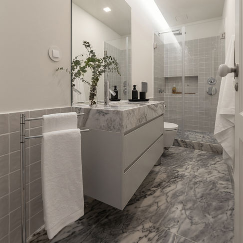 Casa de banho com home staging em Poiais São Bento