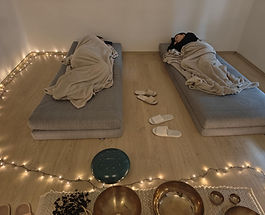 Anya fia hangfürdő