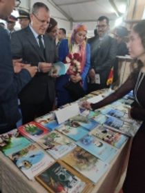 افتتاح معرض الكتاب في المغرب تحت شعار “القصر الكبير يزهر في ربيع الكتاب”