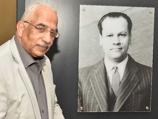 نجيب محفوظ يُملي سيرته الذاتية في «الليلة الأخيرة»