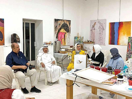 هناء الملا قدمت «تطبيقات حديثة في فن الميكسد ميديا»