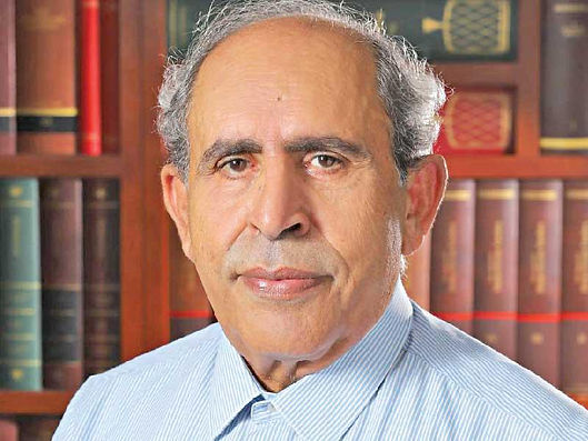 رحيل الشاعر والمفكر الفلسطيني عزالدين المناصرة