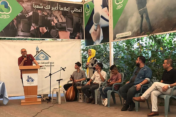 إحياء ذكرى رحيل لرحيل محمود درويش في غزة