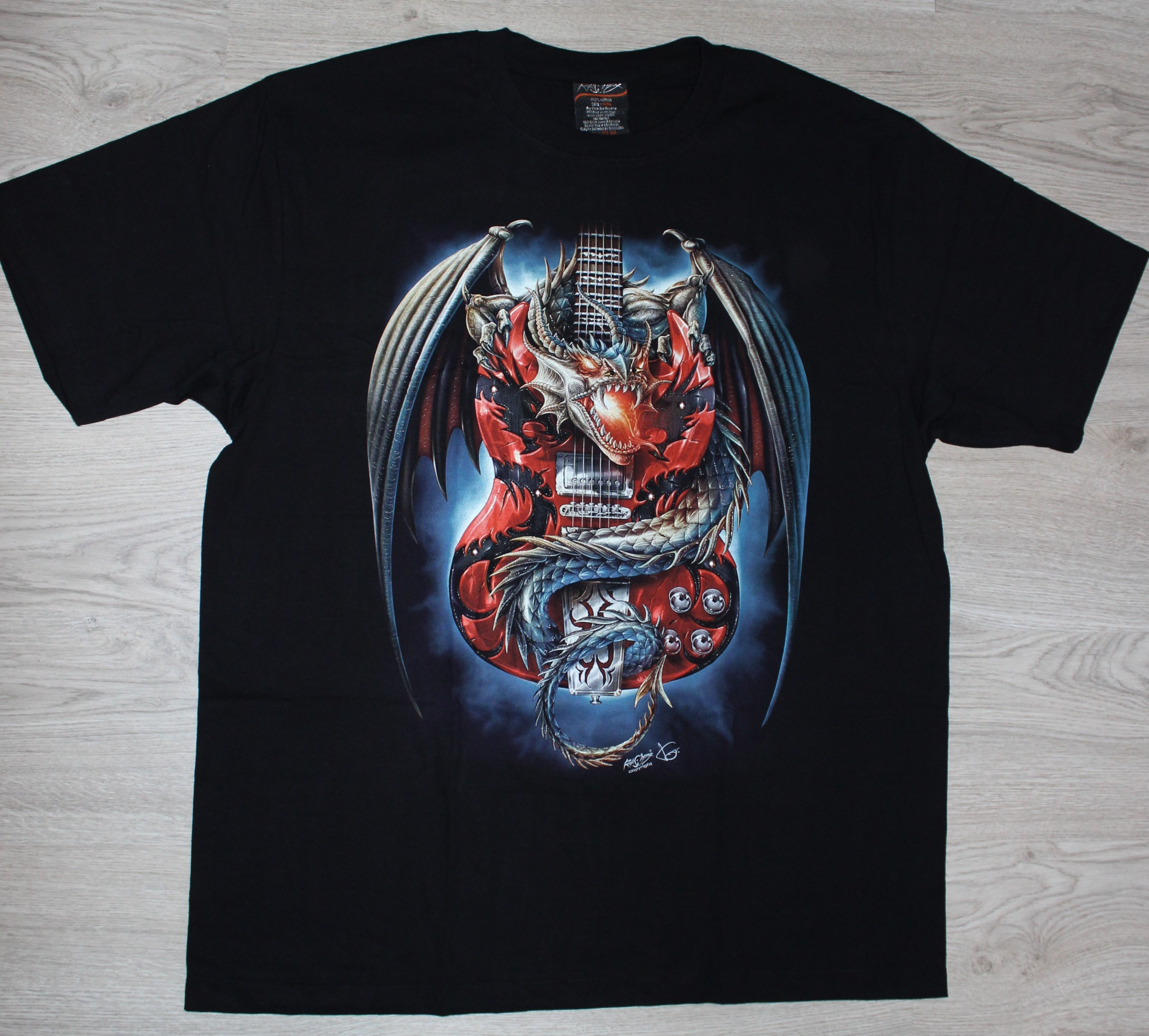 Camiseta Dragon Guitarra