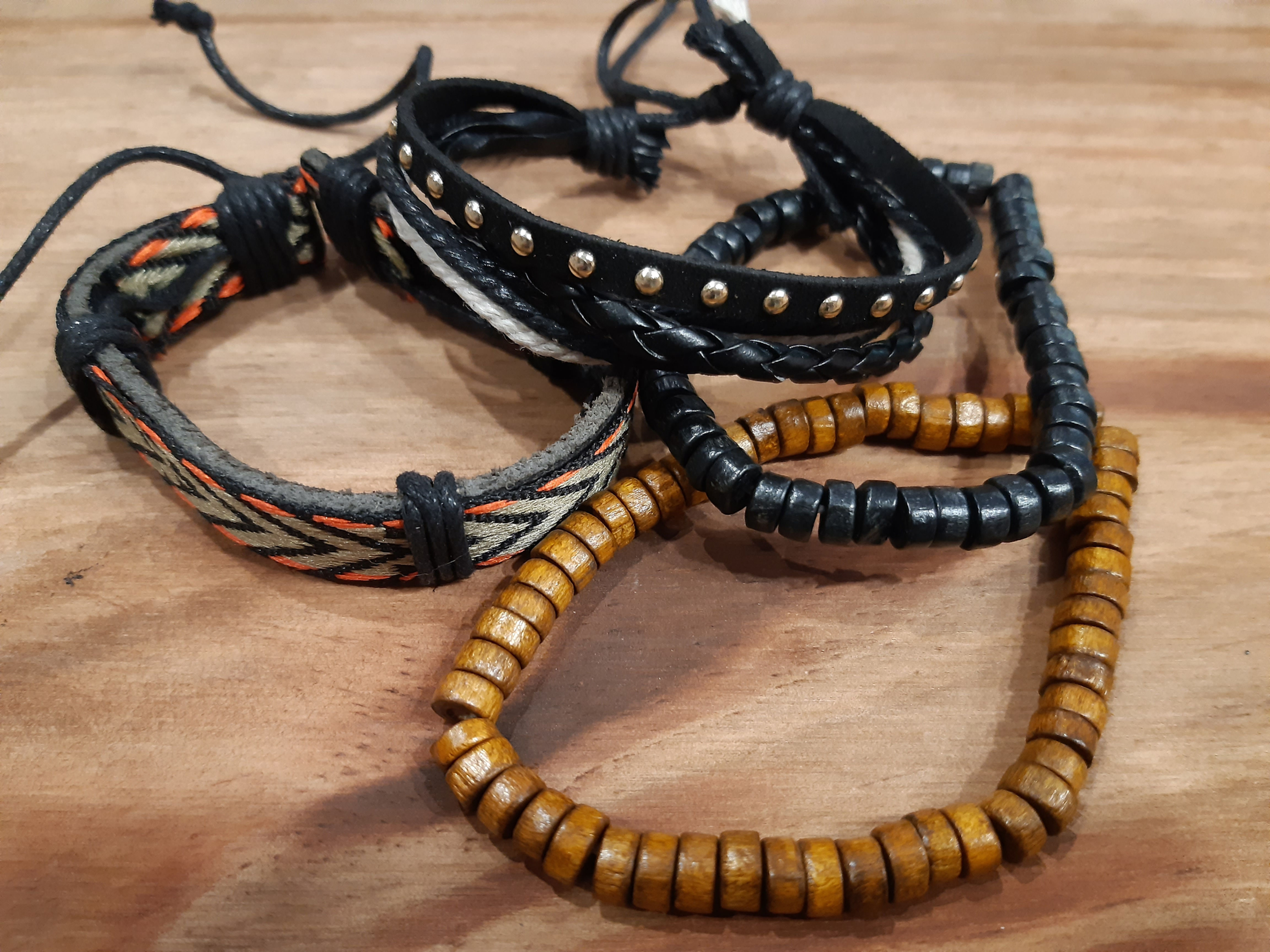 Pack 4 Pulseras Cuero Nº2
