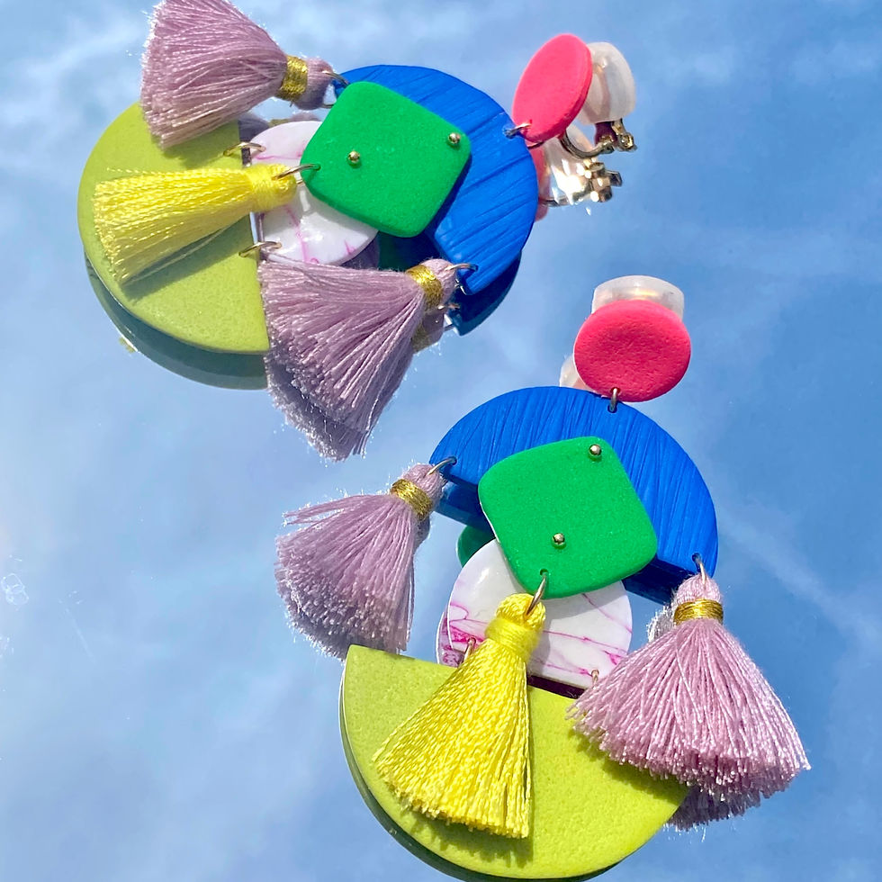 SR Earrings Bijoux Vii, Mykonos Collection, multicolor S size lying on the surface