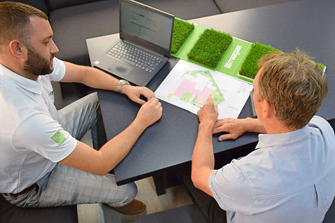 trade customers artificial grass dubai pet-friendly child-friendly artificial grass