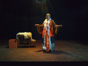 MARÍA ESTHER AGUIRRE - El teatro me da vida