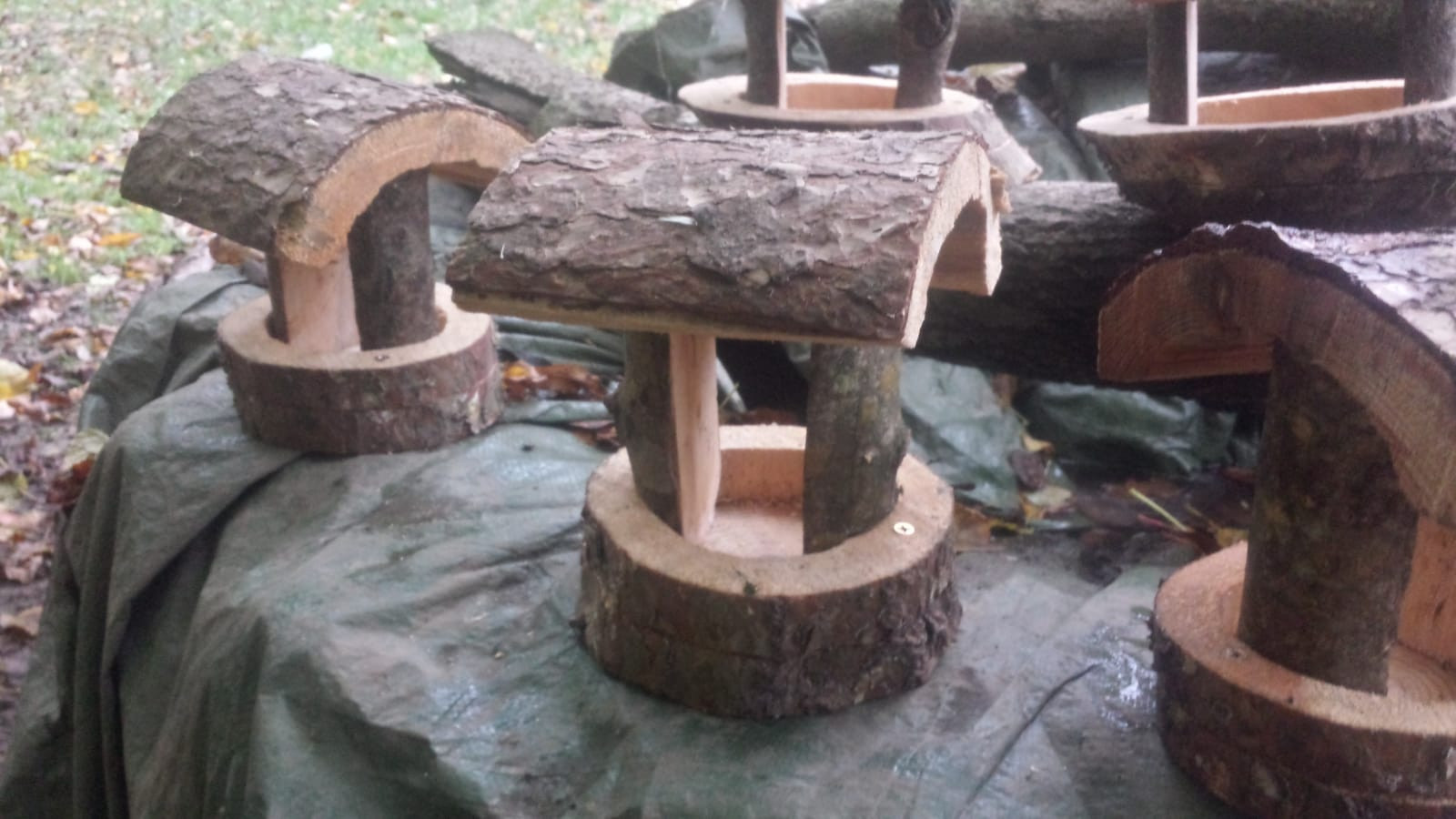 Bird table