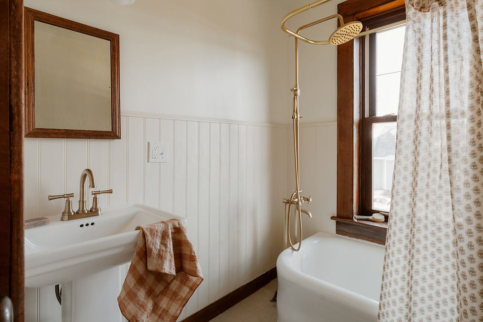 Best Way to Clean Shower Walls and Grout Lines