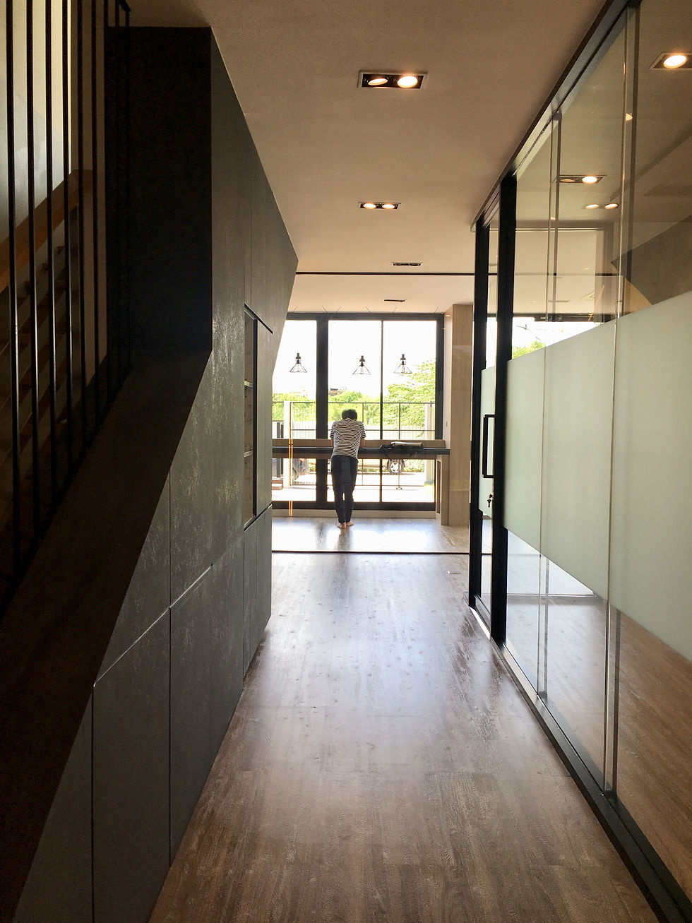 F7AE2350-5DFD-4938-B1C0-8EEF7CB056F2