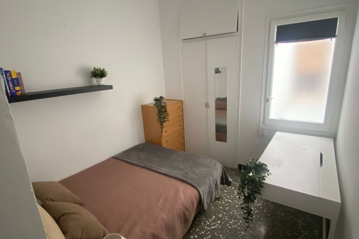 5 Rooms Apartment in Sant Antoni — photo 2
