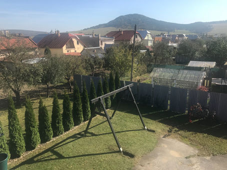 Ako som na Východ za šťastím išiel /..spadla mačka z pôjda.../
