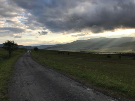 Ako som na Východ za šťastím išiel /za dedinou.../