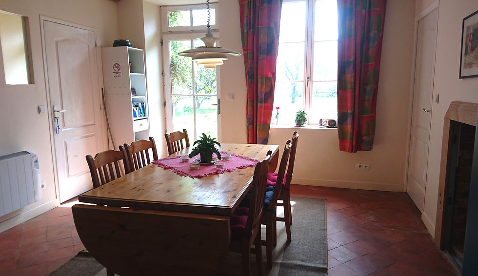 Guest-house: kitchen