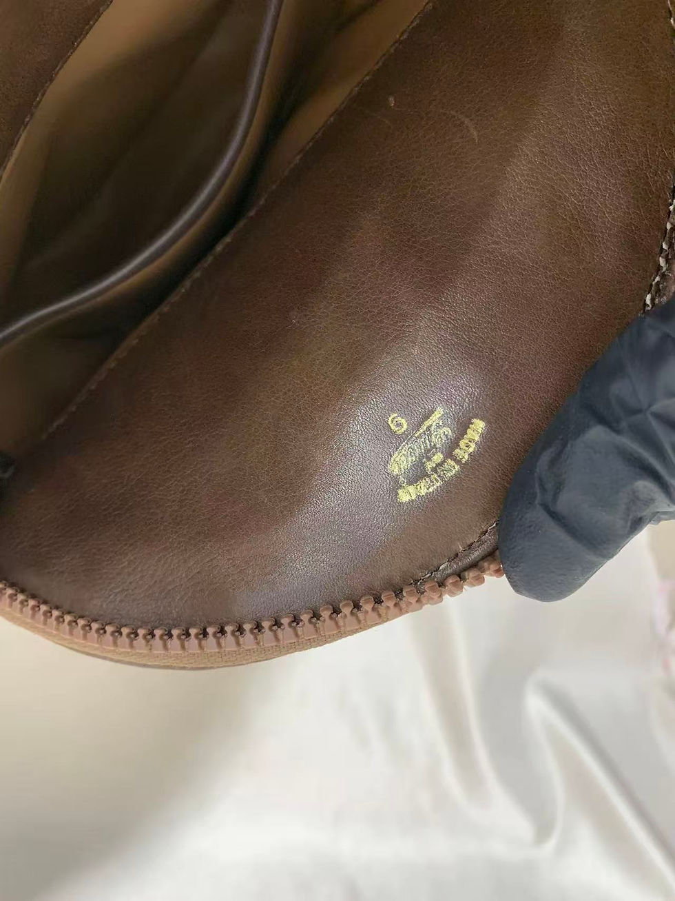 Thumbnail: Gucci Vintage Tassel Oval Crossbody Bag