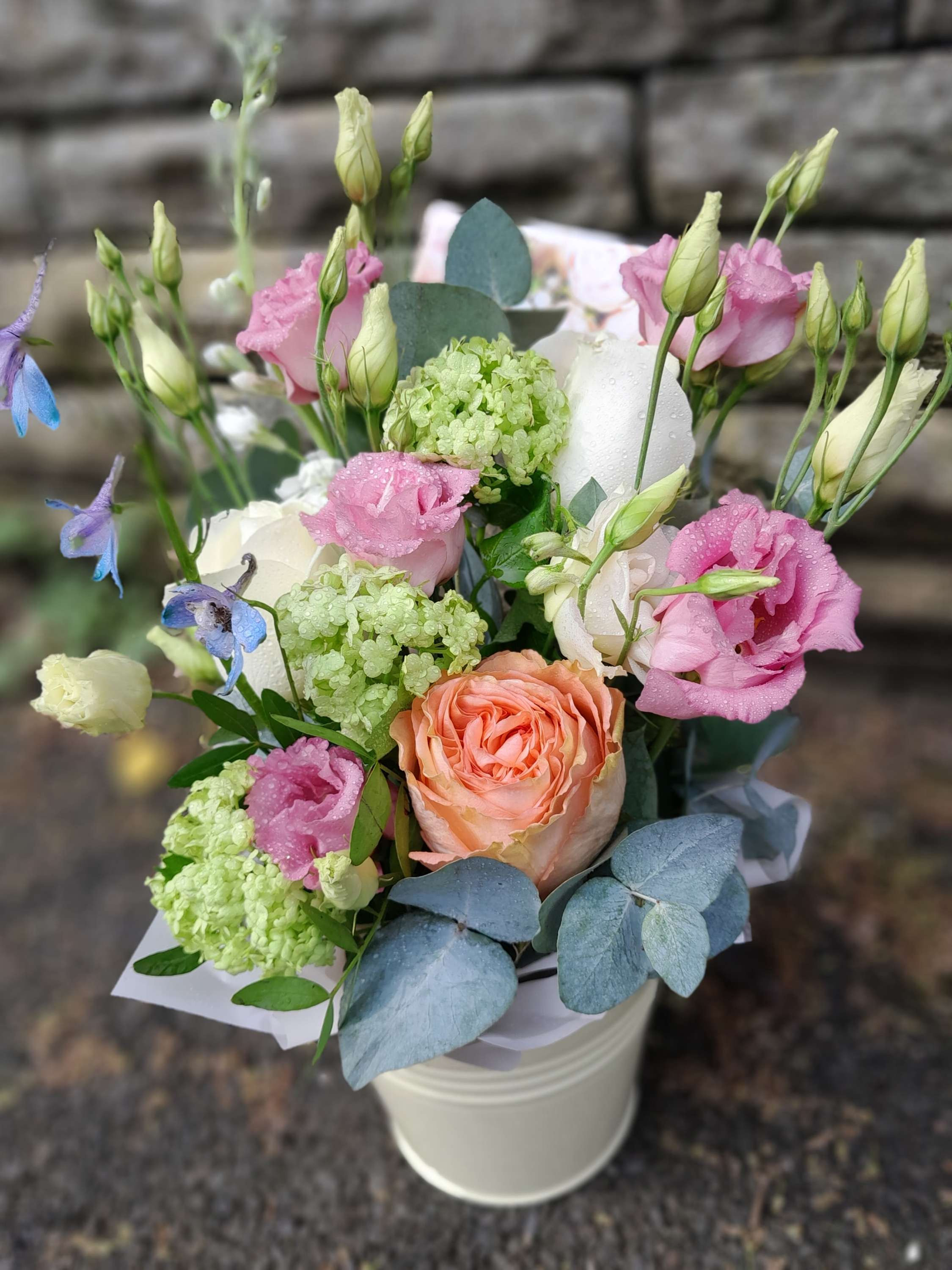 Rustic pale arrangement