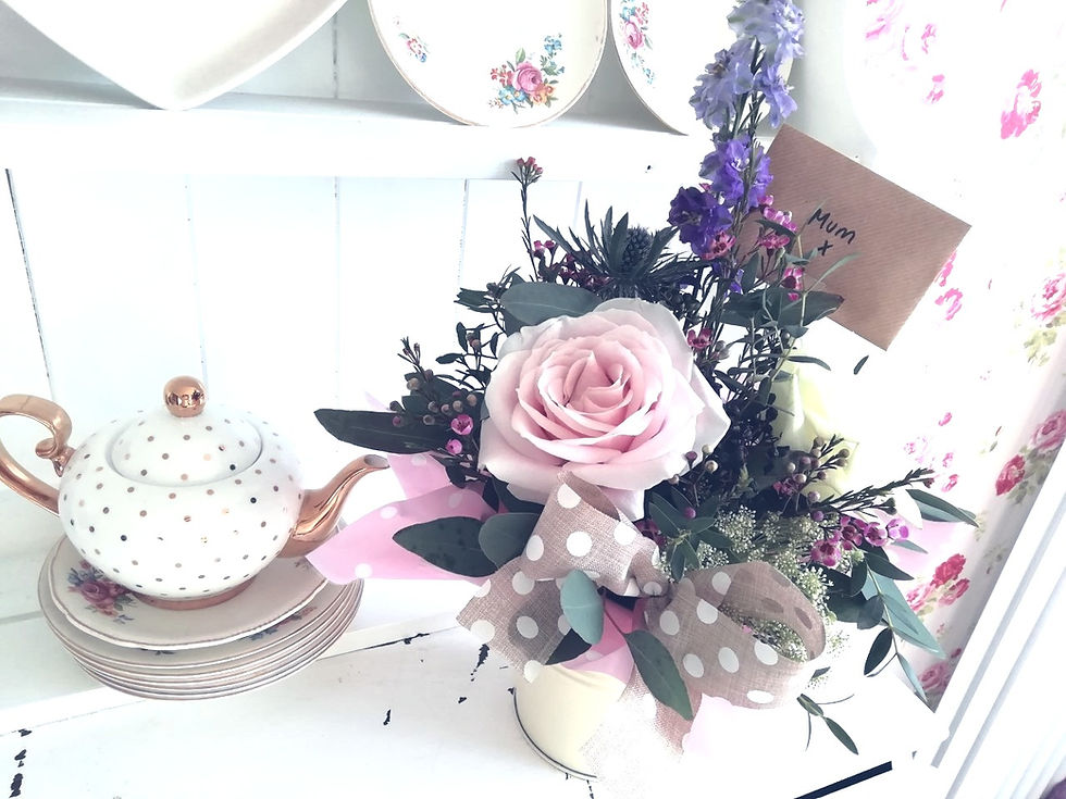 Thumbnail: Rustic pale arrangement