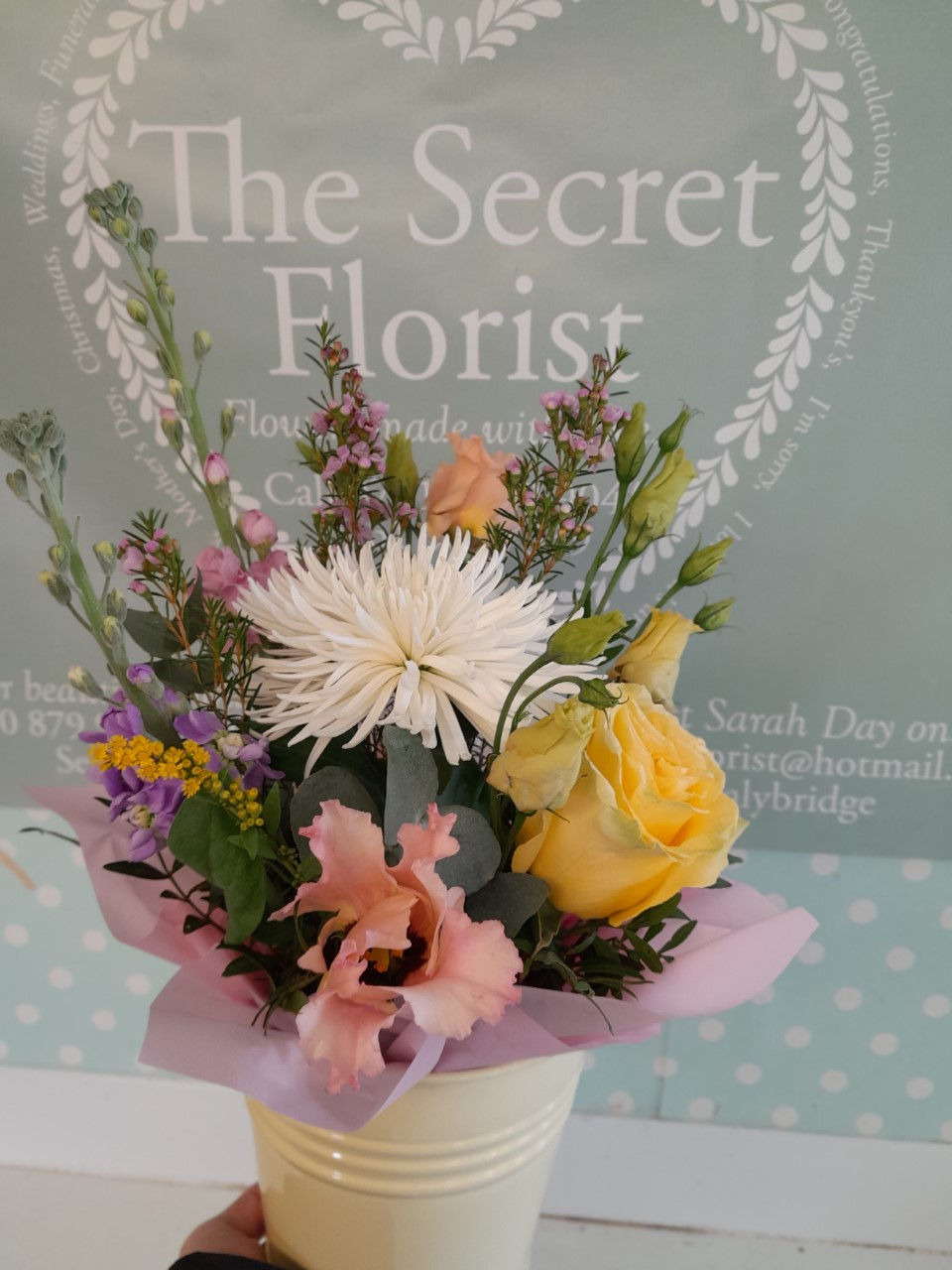Thumbnail: Rustic pale arrangement