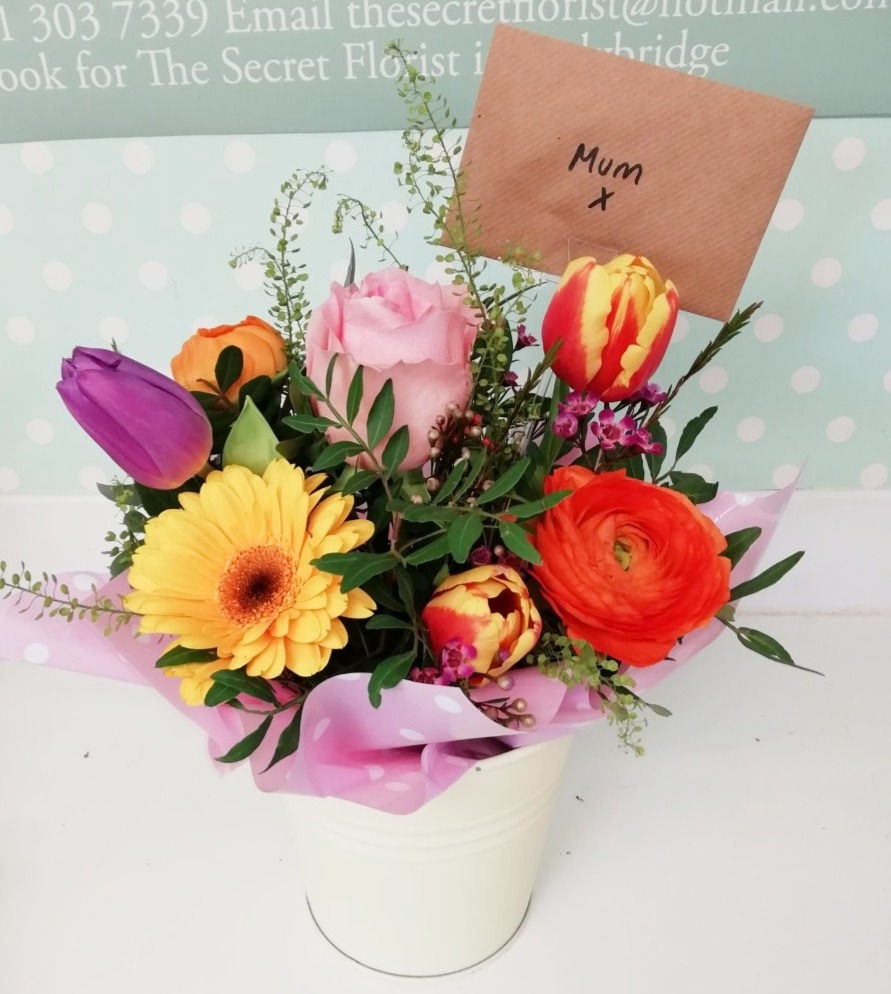 Thumbnail: Rustic pale arrangement