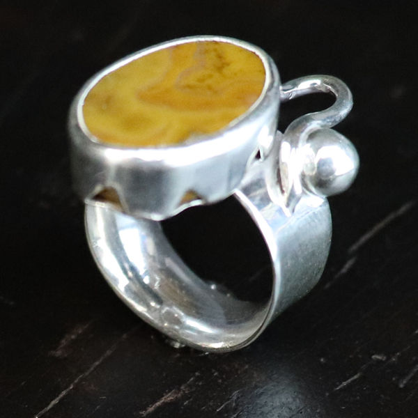 Thumbnail: Sinapi Drift Ring