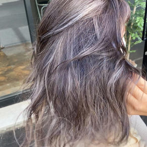 透明感抜群の外国人風ラベンダーホワイトハイライトカラー◎
