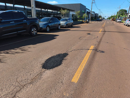Operação tapa-buracos na cidade de Palotina