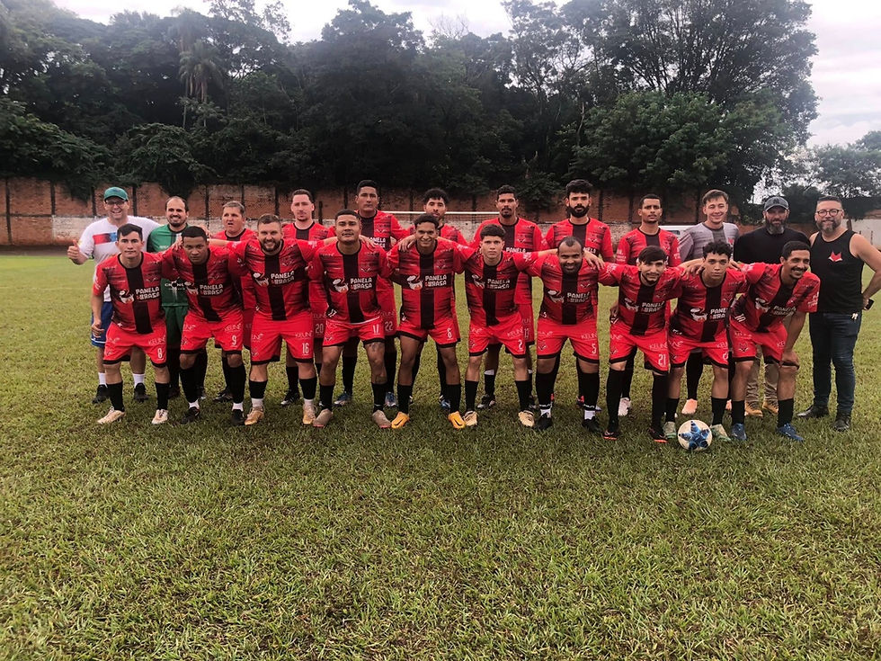 Bola rola pela 4ª Taça Nelvo Holz de Futebol em Palotina