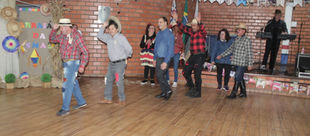 Festa Junina dos Clubes da Terceira Idade promove integração e alegria em Palotina