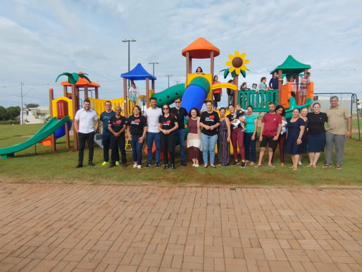 Administração Municipal entrega parquinho infantil no Loteamento Ana Carolina