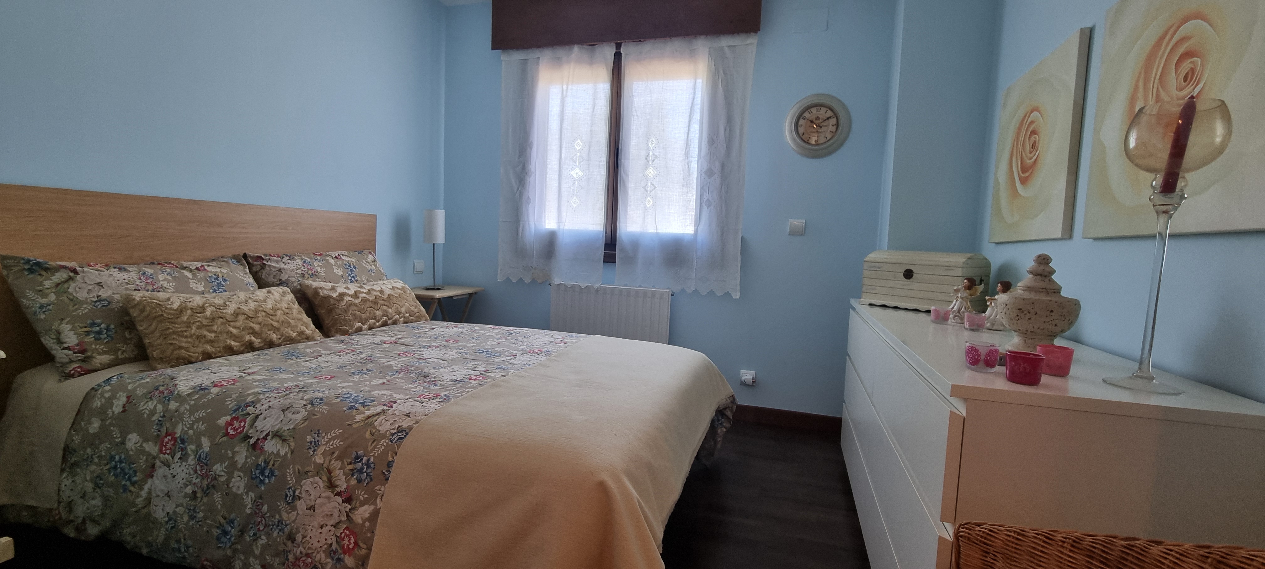 Dormitorio de una vivienda en venta con Cónsul & Co