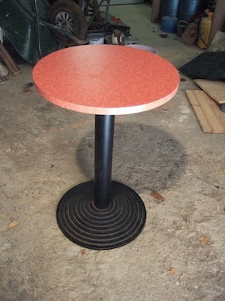 Cafe formica top
