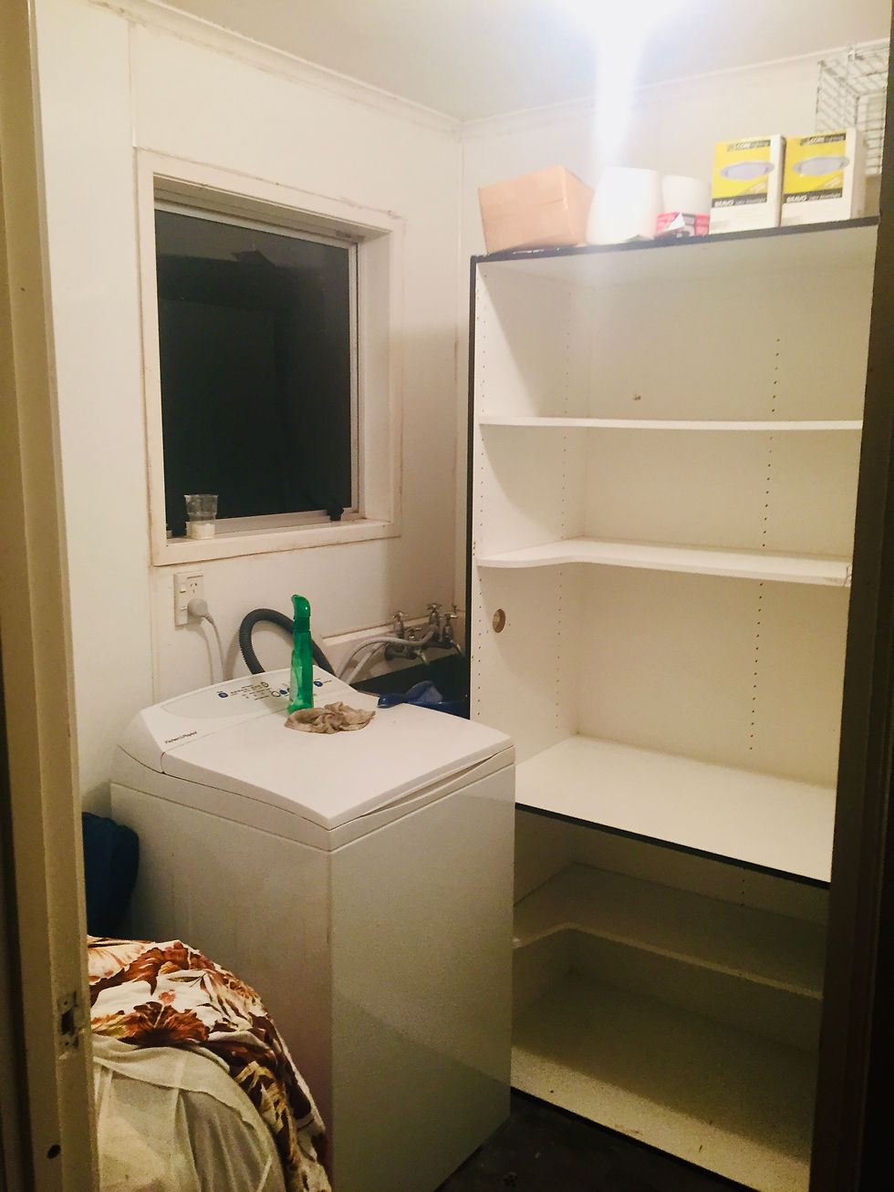 laundry renovation before photo