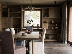 ARCHITECTURE LIST - Chalet Cocagne: Marianne Tiegen’s Alpine Symphony of Natural Color