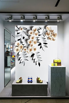 Exemple de décoration de vitrine avec mur végétal