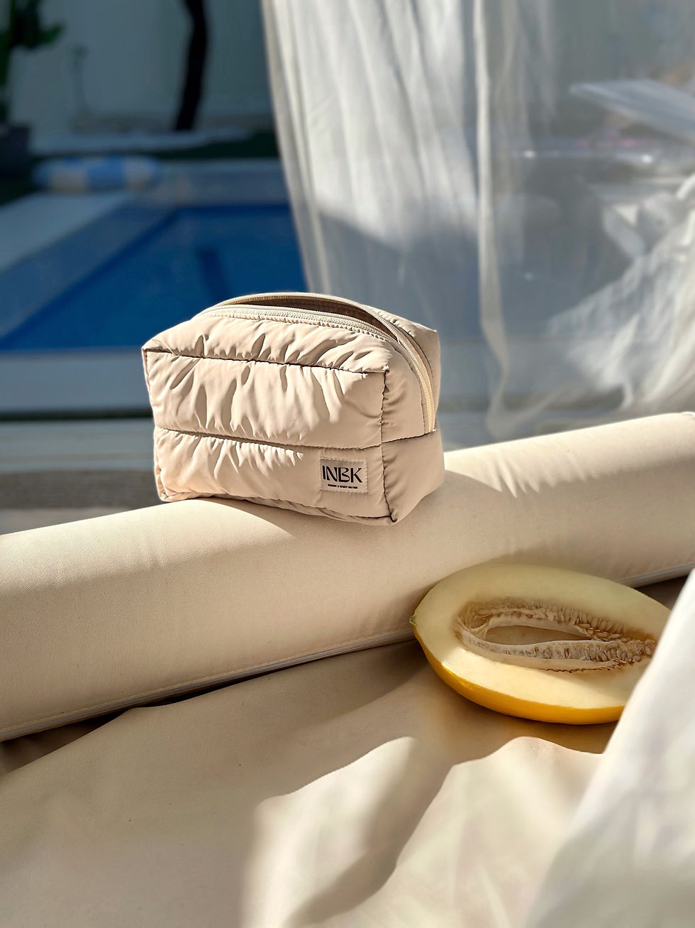 Thumbnail: Cosmetic bag - "Airy" 