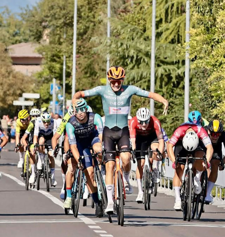 GIRO DEL FRIULI VENEZIA GIULIA: Rogers sfreccia a Brugnera. Il Giro è di Garibbo