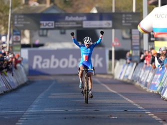 MONDIALI CICLOCROSS: Bukowska piega le avversarie. Pellizzotti ad un passo dal podio