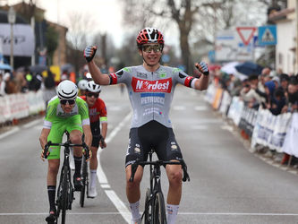 PEZZO ROSOLA E NORDEST FORMIDABILI AL TROFEO ALLA COLOMBERA: terzo successo per la società veneta che domina la prova con l'azzurro che trionfa