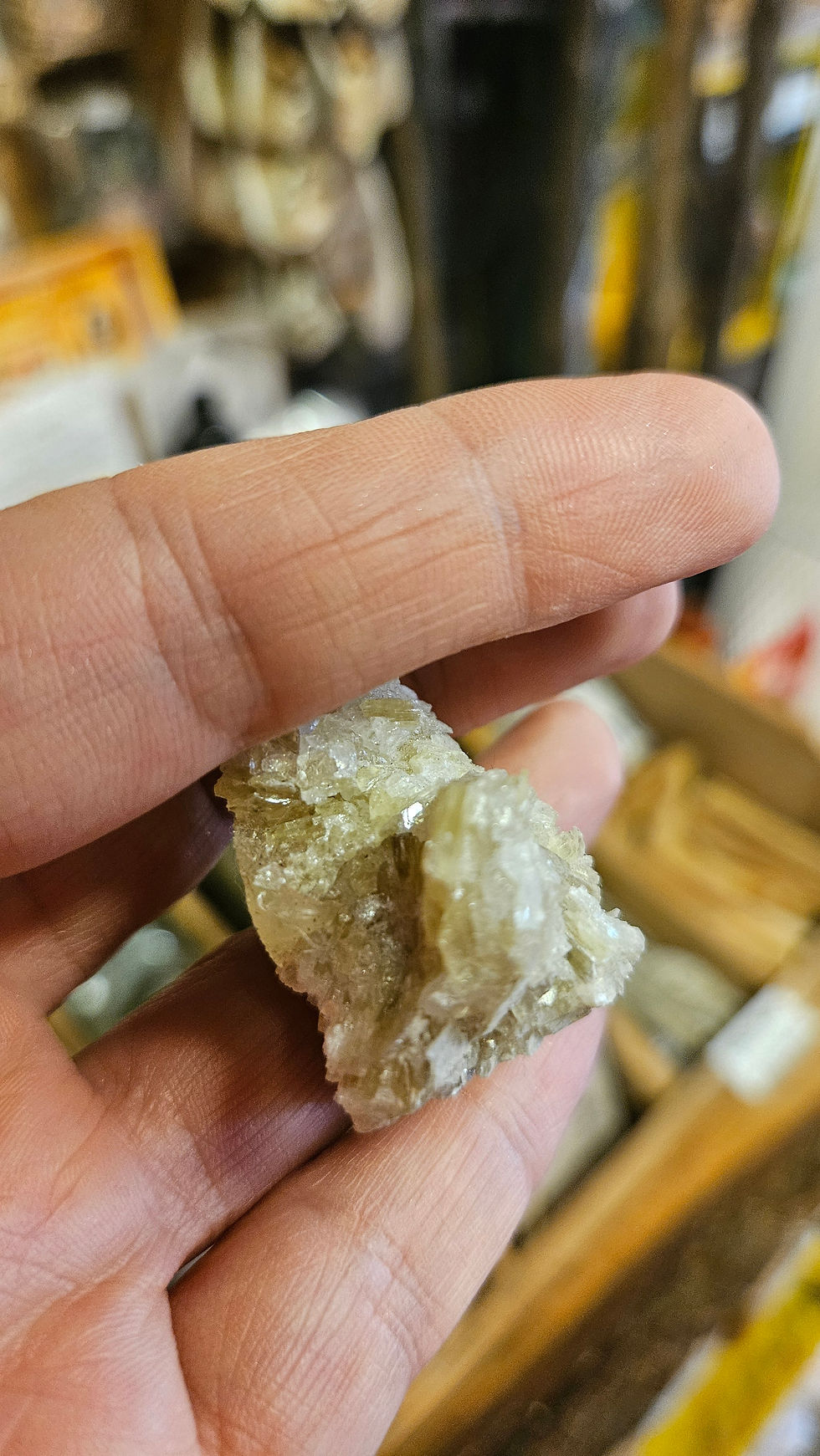 Miniature : Muscovite Crystal