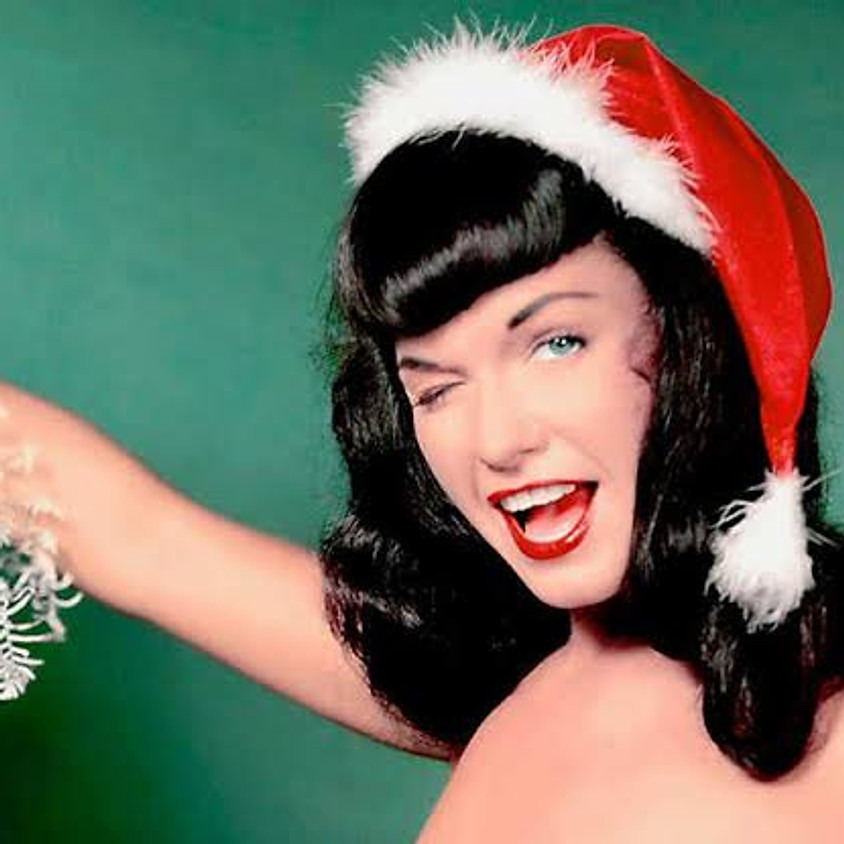 A Very Bettie Christmas Mini Shoots
