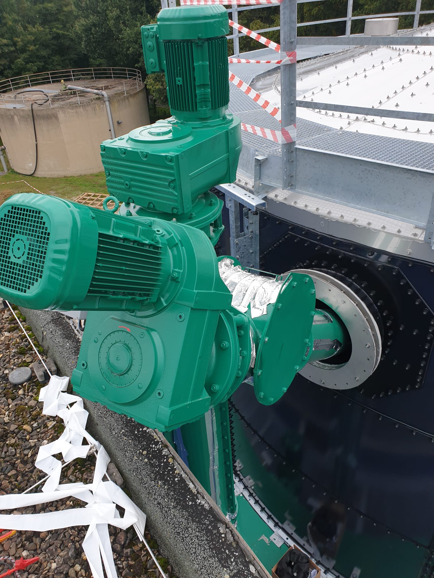 Heat tracing for a screw conveyor – Pro Therm, 2020
