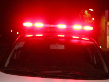 Bebendo juntos, homens se desentendem e um deles é esfaqueado na cabeça em Apodi